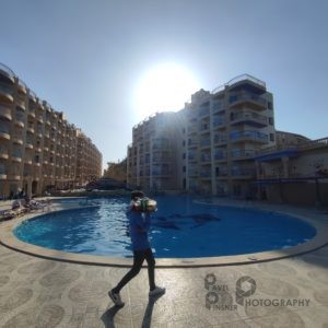 Číšník v King Tut